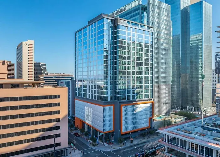 Boulevard Downtown Highrise 1br Sky Pool Parking Gym 11 *