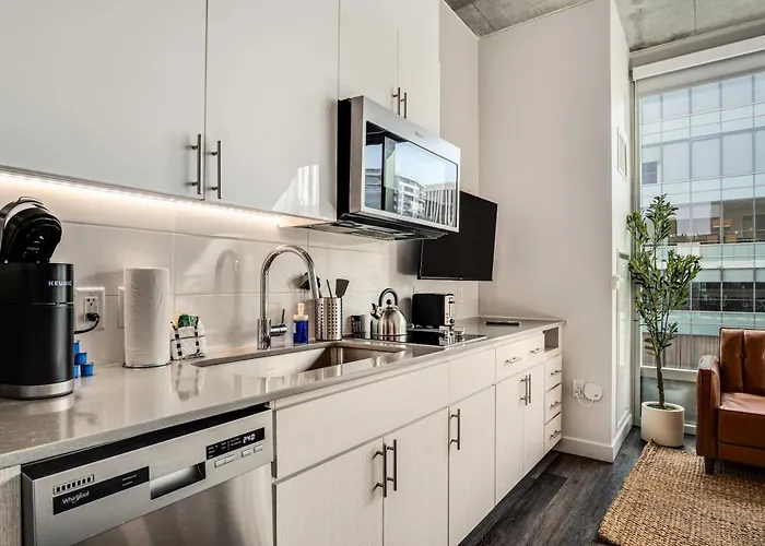 Boulevard Downtown Highrise 1br Sky Pool Parking Gym 11 * Phoenix
