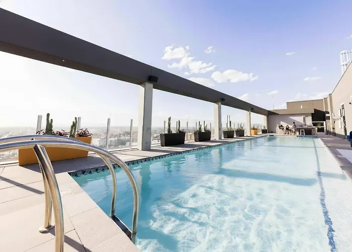 Boulevard Downtown Highrise 1br Sky Pool Parking Gym 11 Apartment *